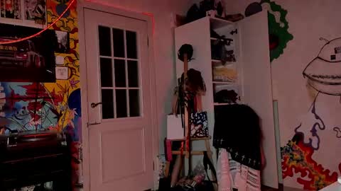 Sunny online show from October 8, 5:28 pm