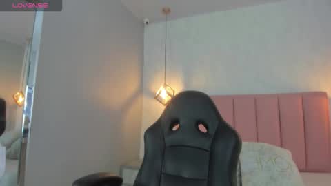  S U N N Y online show from January 16, 12:01 pm