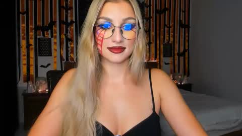 sunsetwithava online show from October 30, 11:55 am