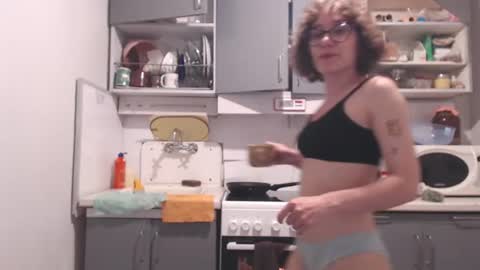 Hella online show from June 26, 3:13 pm