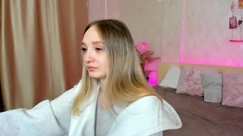 Annie online show from February 18, 12:59 am