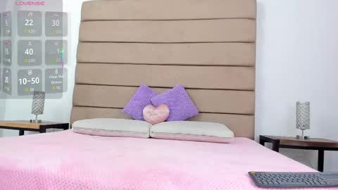 Susan online show from September 23, 8:40 pm