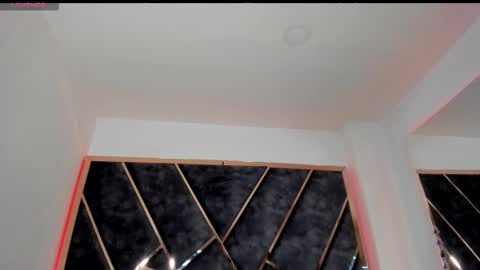 susanahenao online show from March 4, 6:47 pm