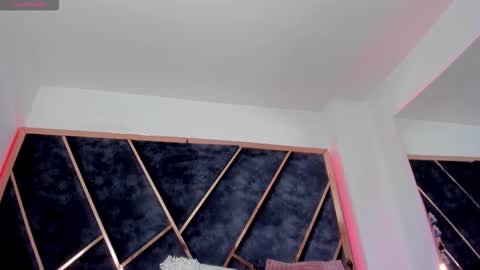 susanahenao online show from January 7, 6:22 pm