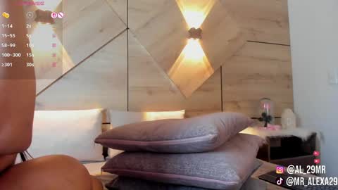 sussan online show from April 18, 7:58 pm