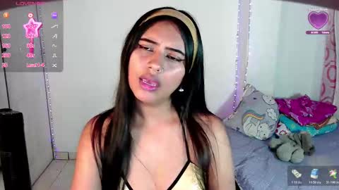 Snapshot of sussy_222 chatting on October 23, 10:38 pm susy online show from October 23, 10:38 pm
