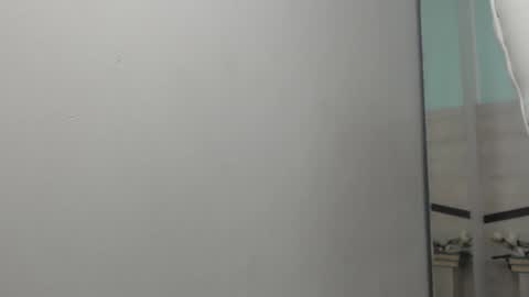 Snapshot of sussy_leon chatting on December 4, 12:36 pm sussy leon online show from December 4, 12:36 pm