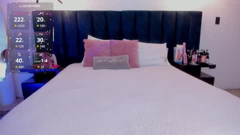 susyy online show from September 15, 3:37 am