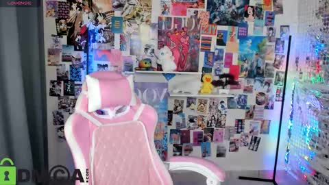 Hey Im Suzane online show from March 4, 5:14 am