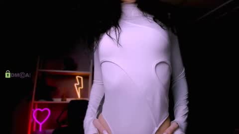 Suzi online show from March 11, 5:57 pm