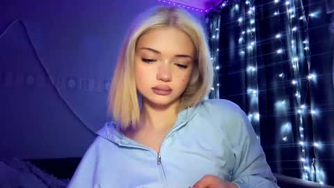 Stacy online show from March 26, 10:44 pm