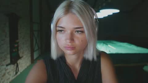 Stacy online show from August 7, 10:28 pm