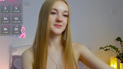 Suzi online show from October 25, 1:41 pm