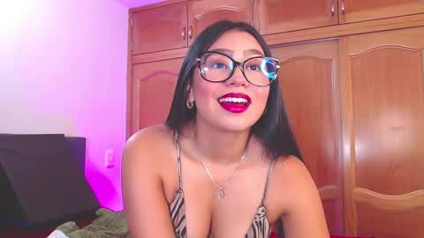 Amy  IG sweeet amy0 online show from January 17, 8:00 pm