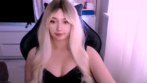 Snapshot of sweeet_baby0 chatting on October 17, 3:10 am Kate online show from October 17, 3:10 am