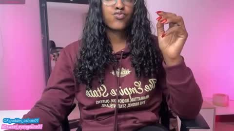 Evangeline online show from September 30, 7:30 pm