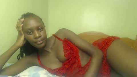 Petite Queen online show from January 25, 8:21 am