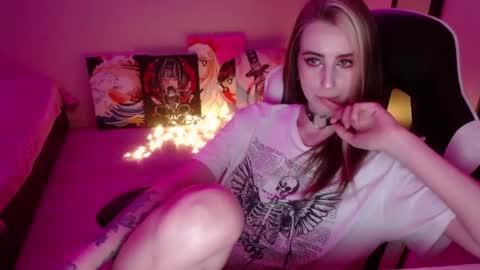 Alice online show from April 16, 6:40 pm