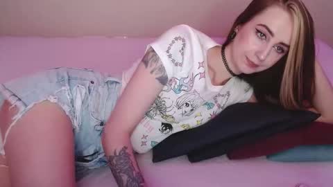 Alice online show from March 7, 7:21 pm