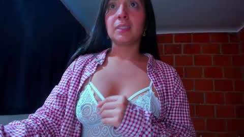 sweet and hot alaia online show from January 11, 3:33 am