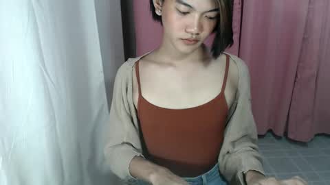 sweet_angel_onboard online show from December 11, 8:15 am