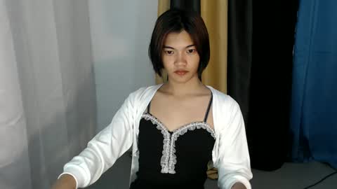 sweet_angel_onboard online show from December 6, 5:42 am
