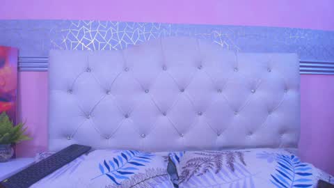 antonella online show from April 4, 12:53 am