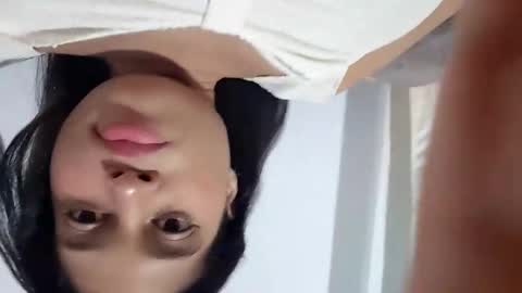 sweet_applee online show from November 23, 12:24 am