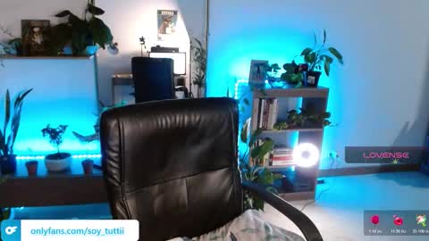 Tutti  online show from March 16, 11:52 pm