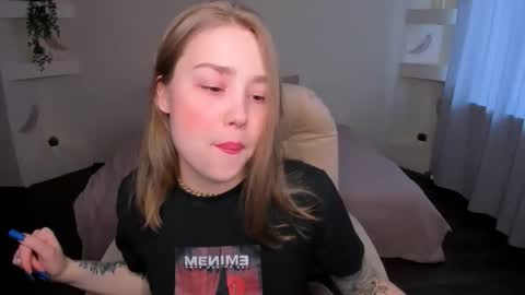 Jules online show from April 13, 4:47 am