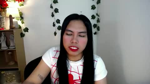 sweet_kyline69 online show from September 26, 6:49 pm