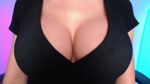 Jen online show from April 2, 3:09 pm