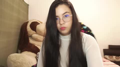 kloe online show from March 24, 9:20 pm