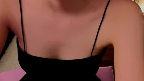 Lana online show from May 15, 4:54 pm