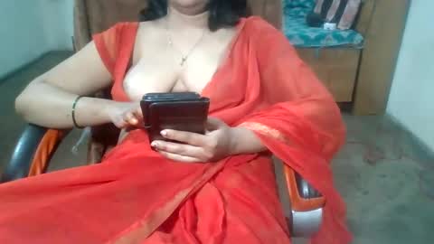 Snapshot of sweet_manisha chatting on March 6, 5:24 am sweet_manisha online show from March 6, 5:24 am