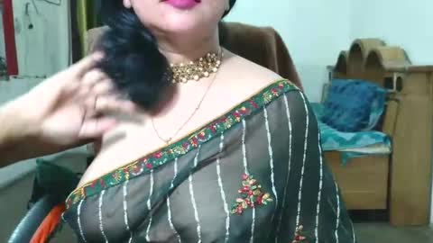 Snapshot of sweet_manisha chatting on September 16, 4:37 pm sweet_manisha online show from September 16, 4:37 pm