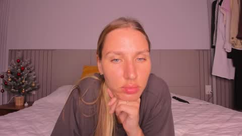 Sofi online show from December 23, 9:57 am