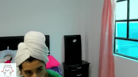 Nhaomy online show from October 20, 7:17 pm