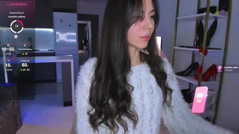 Ashley online show from February 1, 6:50 pm