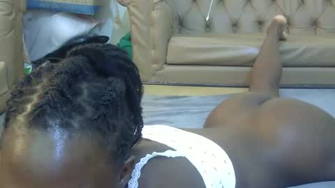 Sharon online show from March 31, 1:00 pm