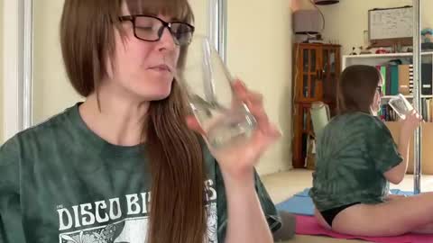 Heidi Brenner - Please check bio for schedule  FAQ online show from April 10, 2:23 pm