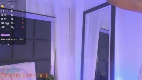 M I A online show from April 10, 11:27 am