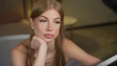 Amelia online show from September 23, 11:19 am