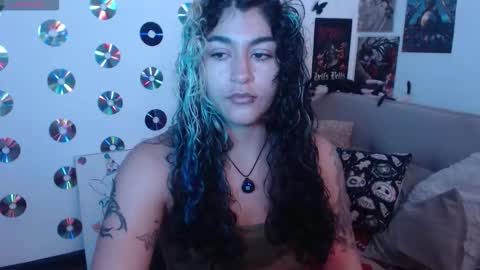 Abril online show from October 20, 3:37 pm