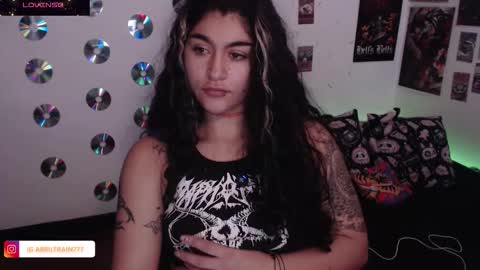 Abril online show from November 18, 3:35 pm