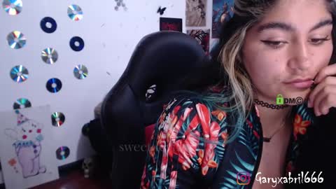 Abril online show from March 9, 6:43 pm