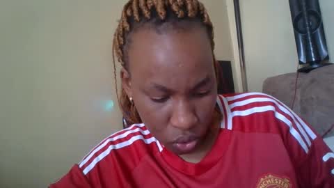 sweetdiva2012 online show from October 1, 6:51 am