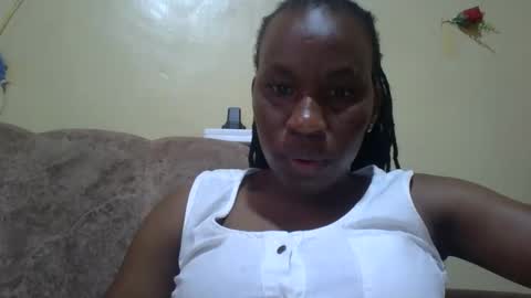 sweetdiva2012 online show from March 22, 1:06 pm