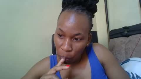 sweetdiva2012 online show from October 14, 6:49 am