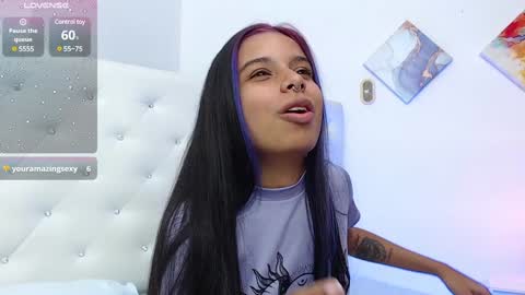 Snapshot of sweetebony_20 chatting on December 20, 4:31 am Gabriela online show from December 20, 4:31 am